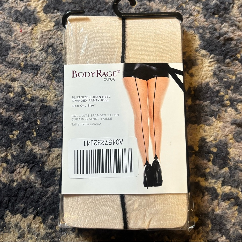 NWOT Cream Cuban Heel Stockings plus size